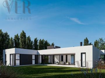 Casa · 161m² · 5 Ambientes · 2 Cocheras · Venta Casa 3 Dorm Los Canales de Plottier - Construcción