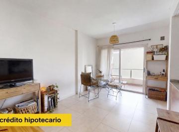 Departamento · 42m² · 2 Ambientes · Departamento Venta 2 Ambientes Al Contrafrente con Balcón. Excelente Estado.