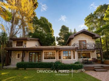 Casa · 170m² · 6 Ambientes · Casa en Venta - Bosque Peralta Ramos
