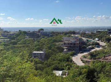 Terreno · 1100m² · Terreno en Venta en La Deseada con Excelente Vista y Zona