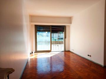 Departamento de 3 ambientes, Flores · Dpto 4 Amb con Espacio Guarda Coches en Bonifacio y Av Carabobo