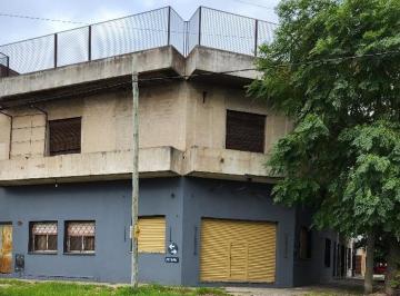 Local comercial · 390m² · Local con Viviendas en Venta Lafuente 6014 Wilde