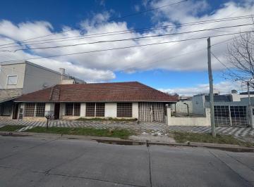 Casa · 100m² · 4 Ambientes · 2 Cocheras · Casa 4 Ambientes en Venta Turdera