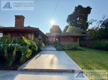 Casa · 368m² · 7 Ambientes · 4 Cocheras · Terreno Unico en Victoria