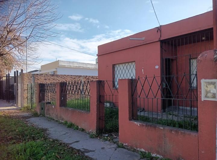 Casa · 55m² · 2 Dormitorios · 2 Cocheras