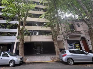 Departamento · 70m² · 3 Ambientes · Colegiales: 3 Ambientes con Gran Patio Ciudad de La Paz y Olleros