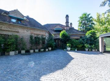 Casa · 438m² · 7 Ambientes · Casa en Venta en Las Lomas - Horqueta