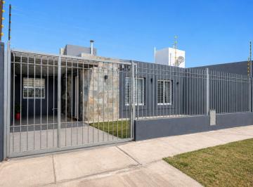 Casa · 77m² · 3 Ambientes · 1 Cochera · Venta Casa Natania 58 2 Habitaciones Lujan de Cuyo