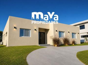 Casa · 180m² · 4 Ambientes · 3 Cocheras · Casa en Venta - San Sebastian