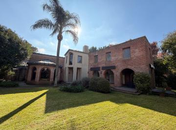 Casa · 215m² · 5 Ambientes · 1 Cochera · Venta Casa 5 Ambientes San Carlos Country Club