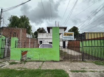 Casa de 3 ambientes, Lomas de Zamora · Venta Complejo de 4 Unidades Funcionales de 3 Ambientes.