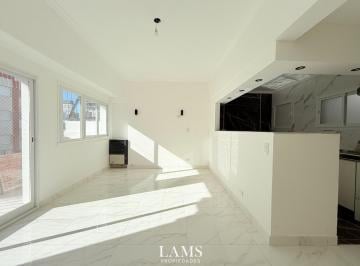 Departamento · 59m² · 3 Ambientes · Venta - Departamento 3 Ambientes Reciclado Al Frente. - Zona Centro.