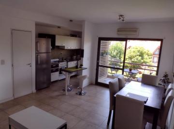 Departamento · 45m² · 2 Ambientes · 1 Cochera · Luminoso 2 Ambientes con Cochera y Baulera en Vicente López - Ubicación Privilegiada y Máxima Conect