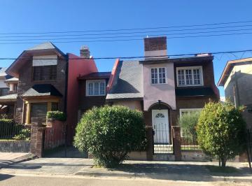 Casa · 143m² · 5 Ambientes · Casa en Venta en Barrio Pueyrredón