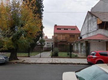 RUR-RRU-398_2 · Lote de 866 m² en Excelente Zona de Lanús Este!