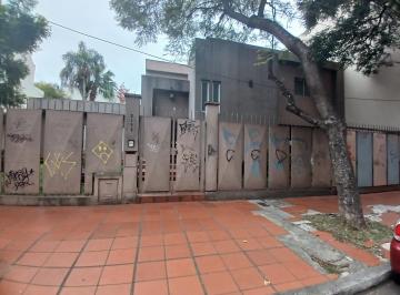 Casa · 350m² · 5 Ambientes · 4 Cocheras · Excelente Casa en La Mejor Zona de Villa Ballester