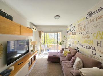 Living hacia Av 60 · Departamento en Venta 2 Dorm., Cochera, Impecable