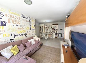Living desde Av 60 · Departamento en Venta 2 Dorm., Cochera, Impecable