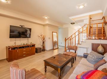 2 · Venta Casa 5 Ambientes en Carapachay