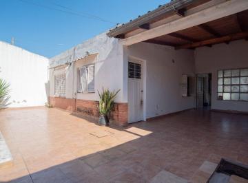 Casa · 100m² · 3 Ambientes · 1 Cochera · Venta Casa PH Hurlingham 3 Ambientes Cochera