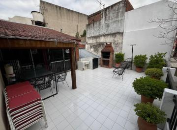 Casa · 170m² · 5 Ambientes · Venta Casa Flores 2 PH en Block Entrada Independie