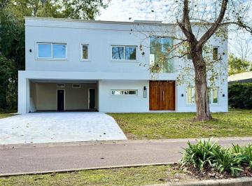 Casa · 280m² · 5 Ambientes · 2 Cocheras · Casa en Venta en La Reserva Cardales