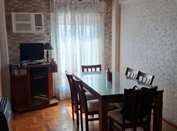Departamento · 4 Ambientes · Departamento de Cuatro Ambientes en Venta en Avellaneda