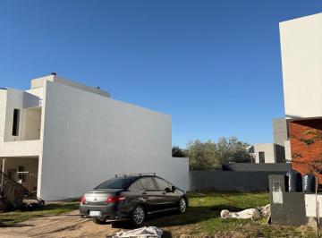 Terreno · 250m² · Vendo Lote en Miradores de Manantiales II