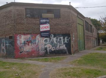 Bodega-Galpón · 520m² · 3 Ambientes · 10 Cocheras · Venta Galpón Esquina Iriondo y Galvez a m de Bv. 27 de Febrero Dos Galpones Juntos o Separados