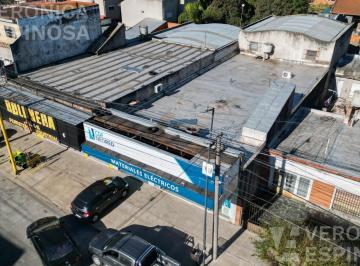 Local comercial · 390m² · 1 Cochera · Local en Moron Sur