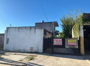 Casa de 1 ambiente, Merlo · Venta en Block (Merlo Norte - a m de Av H. Yrigoyen)