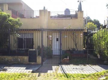 ZUN-ZUN-1594_2 · Casa 3 Ambientes. | Centenario Al 300