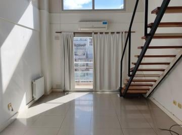 Departamento de 2 ambientes, Villa Urquiza · Departamento en Dos Pantas Muy Luminoso con Lavadero Independiente y Dos Baños.
