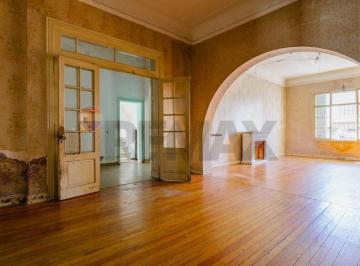 PH · 181m² · 5 Ambientes · 1 Cochera · PH 5 Amb, Cochera/patio/terraza/a Reciclar. Flores