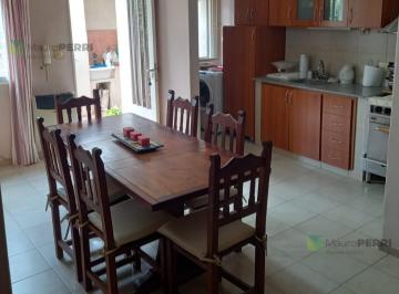 PH · 55m² · 3 Ambientes · 1 Cochera · PH en 505 E/ 16 y 17 Gonnet