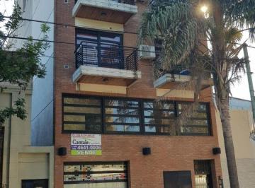 Departamento de 4 ambientes, Mataderos · Piso Único de 4 Ambientes en Primer Piso Excelente Calidad en Construcción