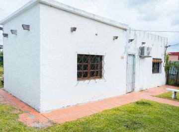 Casa · 154m² · 5 Ambientes · 1 Cochera · Alquiler Casa Tres Dorm. y Garaje en Pando
