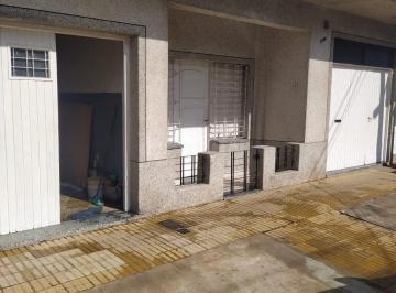 Casa · 113m² · 3 Ambientes · 1 Cochera · Casa 3 Ambientes Lote Propio. Olivos.
