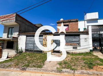 Casa · 82m² · 4 Ambientes · 1 Cochera · Venta Casa B° Alto Comedero - La Arbolada