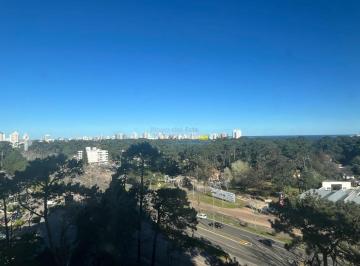 Foto1 · Apartamento en Venta de 3 Dorm. en Av Roosevelt, Punta del Este