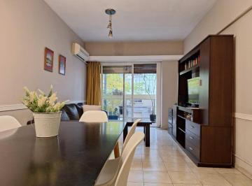 Departamento · 57m² · 3 Ambientes · 3 Ambientes en Venta en Recoleta con Balcón