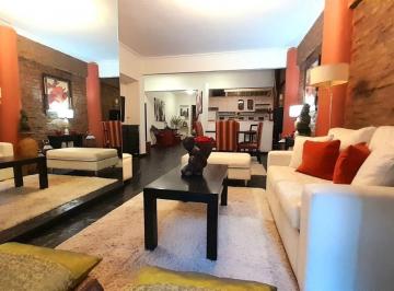 PH · 78m² · 3 Ambientes · 1 Cochera · Nuñez - Impecable Departamento Tipo PH - 3 Amb con Patio y Cochera!