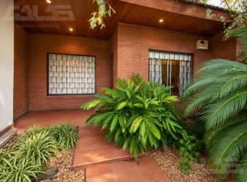 Casa · 170m² · 5 Ambientes · 1 Cochera · Casa en San Antonio de Padua