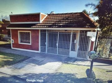 Casa · 190m² · 5 Ambientes · 1 Cochera · Venta 5 Amb Cochera Quincho Parque en R. Calzada