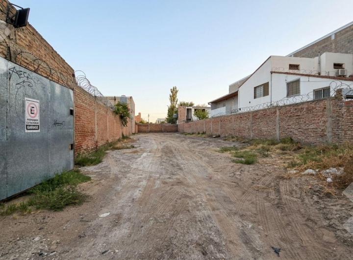 Terreno · 450m²