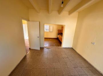 Casa · 103m² · 5 Ambientes · Venta Casa 3 Dorm Apta Credito Barrio Oña