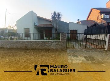 Casa · 525m² · 4 Ambientes · 2 Cocheras · Alquiler - Casa en Ciudad Evita - 3 Dorm.