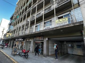 Departamento · 85m² · 3 Ambientes · 1 Cochera · Excelente Depto. 3 Amb. + Cochera + Baulera - Centro San Martin