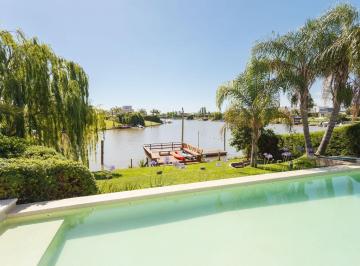 Casa · 240m² · 7 Ambientes · 2 Cocheras · Venta Casa C/amarra Al Rio Lujan Barrio San Marco