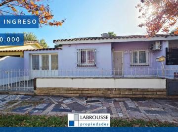 Casa · 99m² · 4 Ambientes · 1 Cochera · Venta Casa 4 Ambientes Ciudad Evita